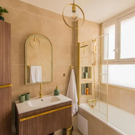 Apartment Luxury Art Deco Elegant Escape By Eiffel Tower *