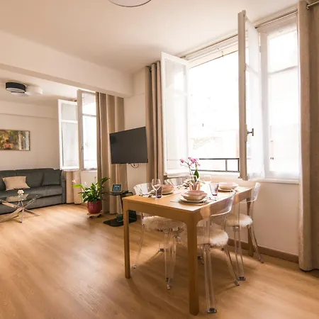 Apartment Luxury Art Deco Elegant Escape By Eiffel Tower Paris