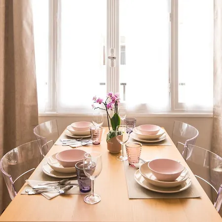 Apartment Luxury Art Deco Elegant Escape By Eiffel Tower