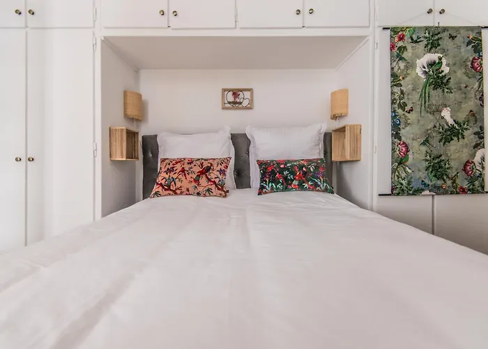 Luxury Art Deco Elegant Escape By Eiffel Tower Apartament Paryż